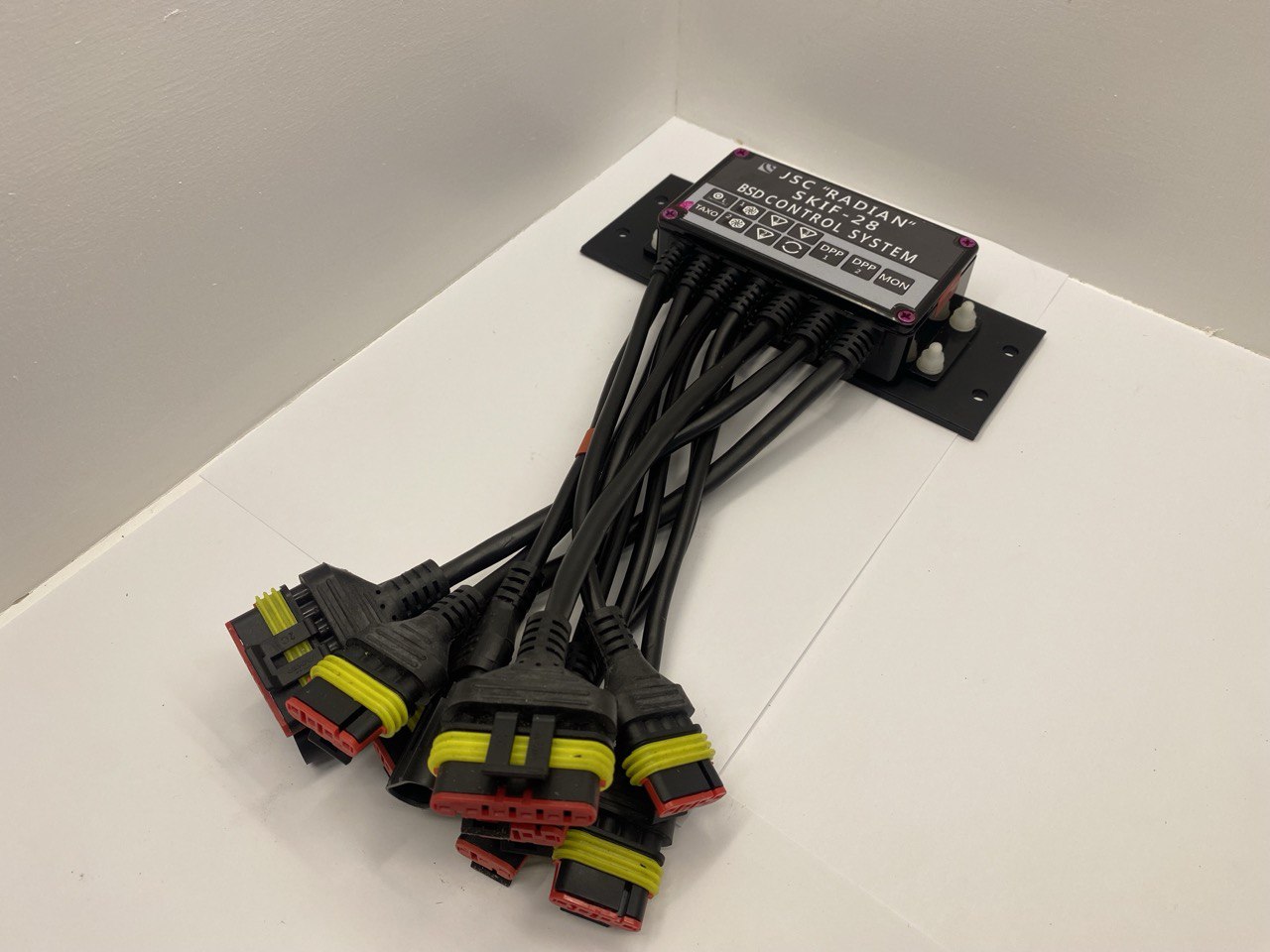 Блок сбора данных БСД-28