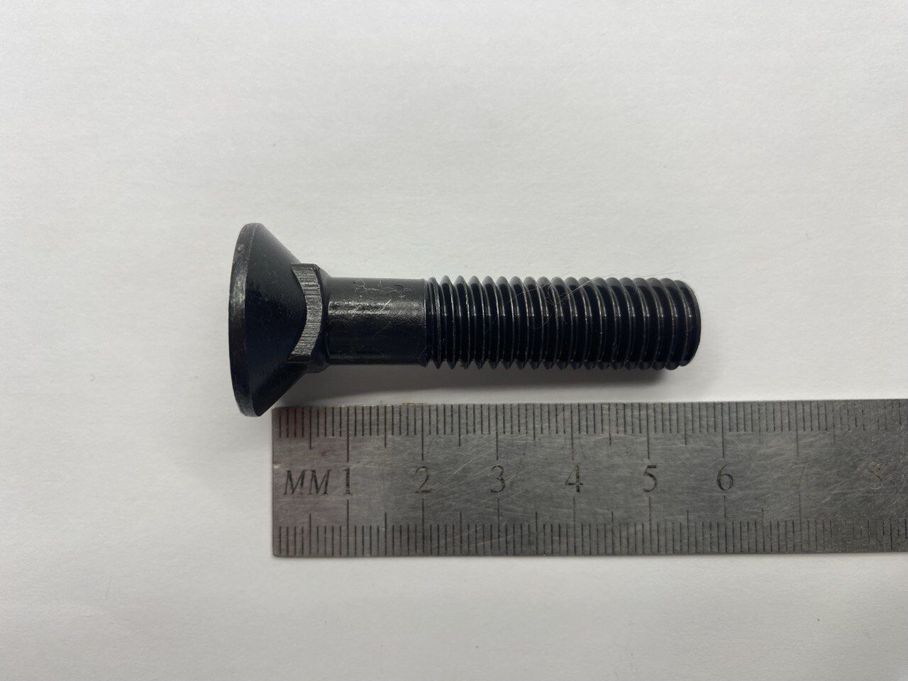 Болт М12*50 лемешный 10,9