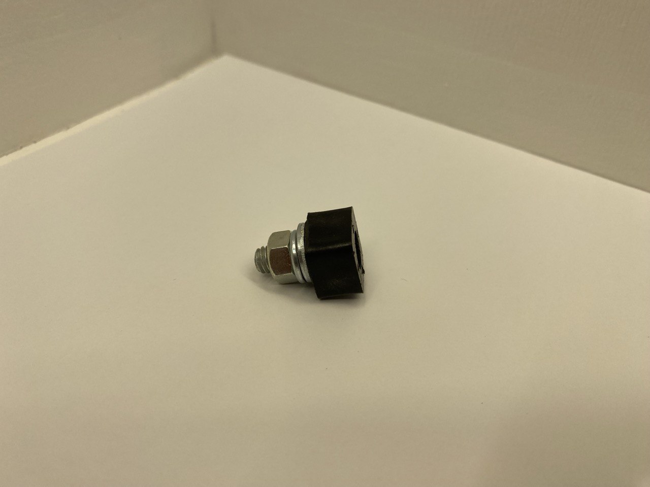 Магнитодержатель П4М3.525.080