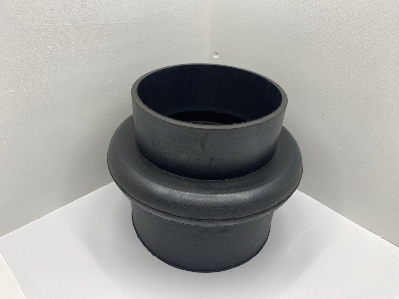 Патрубок 1014893 (Рукав переходной 125/150)