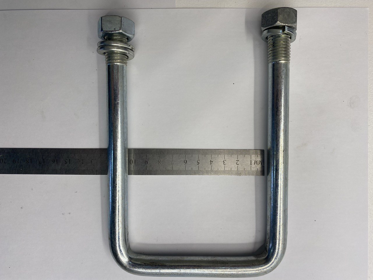 Стремянка ПК-1080.03.00.005-02 FeatAgro на стыке рам